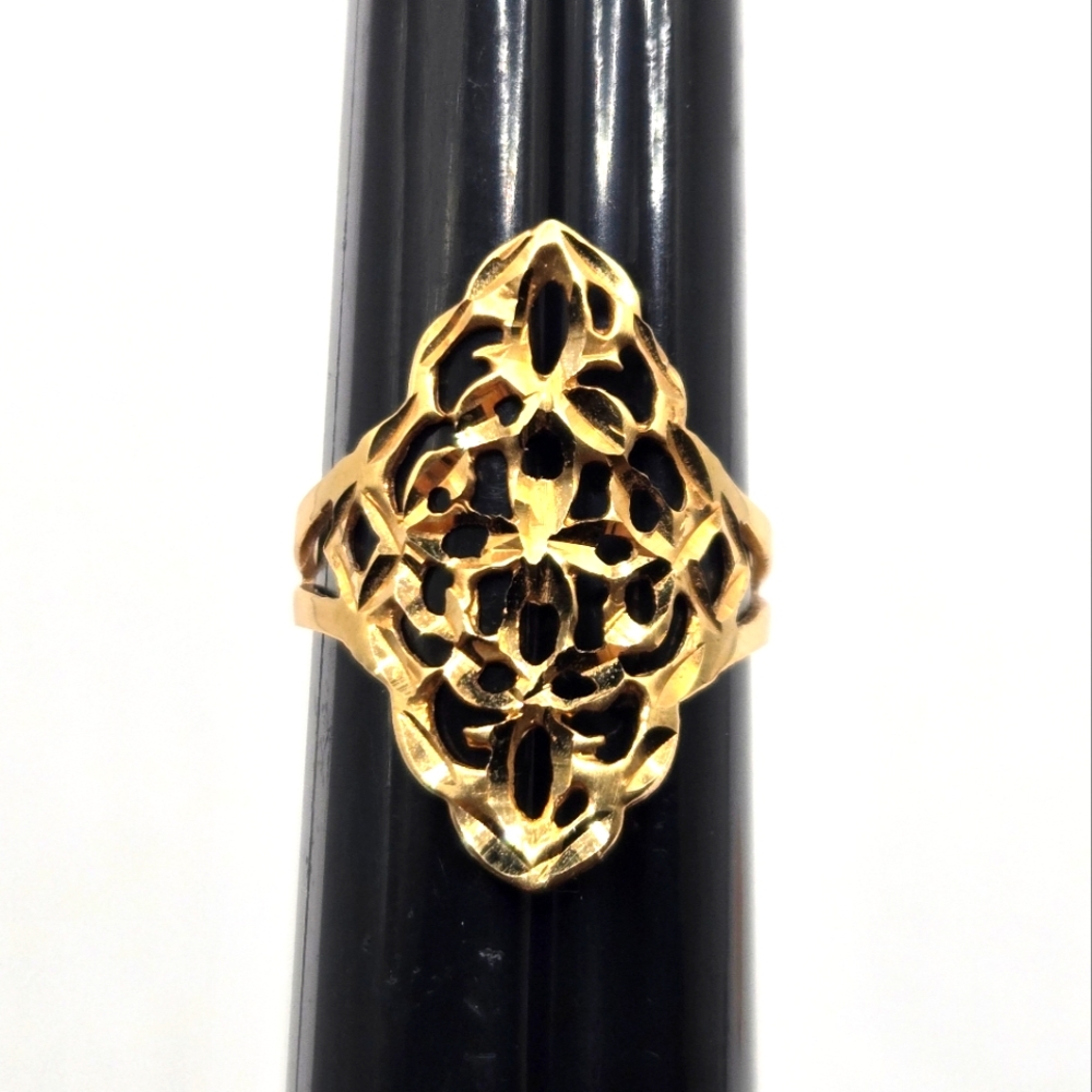 14K Yellow Gold Diamond Cut Open Design Ring